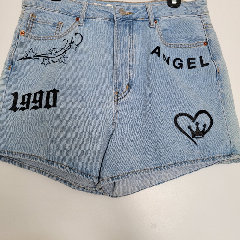 S.O.N.G. Timeless Shorts Denim High Rise Light Wash Mom Shorts Size 11/30 - Picture 2 of 8